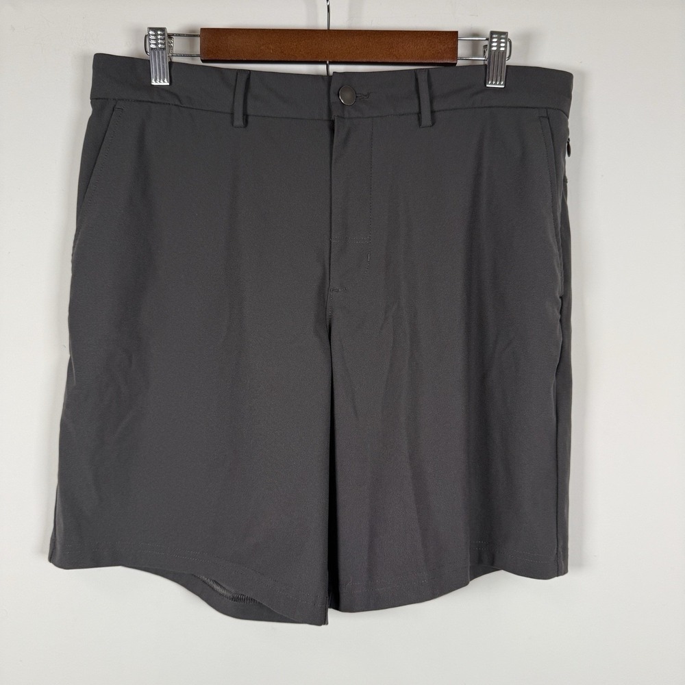 Old Navy Active Shorts Mens 33‎ Gray StretchTech Breathable Quick Dry